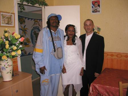 moi , mon mari et mon grand fr�re